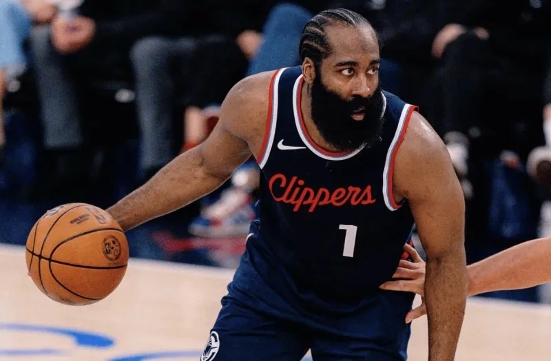 src, 导致他在上 src, 导致他在上